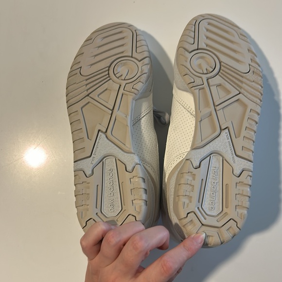 New Balance 550 - Picture 2 of 3